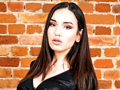 Grote kont, Bruinharig, Jurk, Vingeren, Gapende, Geschoren, Alleen, Tiener