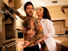 Belle grosse femme bgf, Gros cul, Gros seins, Sucer une bite, En levrette, Doigter, Branlette thaïlandaise, Mère que j'aimerais baiser