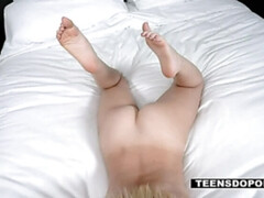 Eighteen y. o. Natalia Queen is here for the Peen