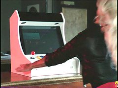 Большие сиськи, Блондинки, Минет, Зрелые, Милф, Мамочка, Кричащие, Молоденькие