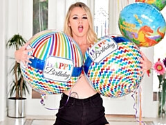 Culo grande, Verga grande, Mamada, Estilo perrito, Tetas naturales, Cabello corto, Adolescente, Tetas