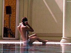 18 años, Culo, Morena, Fetiche, Ruso, Solo, Tetas, Bajo el agua