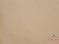 Cul, Brunette brune, Petite amie, Piercing, Pov, Public, Chatte, Maigrichonne