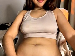 Enthousiasteling, Grote mammen, Bruinharig, Latijnse vrouw, Masturbatie, Alleen, Tieten likken, Speelgoed