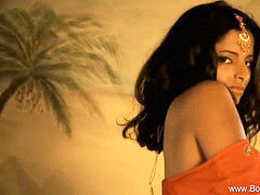 アラブ, アジア人, 茶髪の, エロ熟女, インド人, 淫乱熟女, 一人