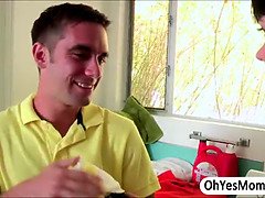 Sucer une bite, Femme couguar, Tir de sperme, Masturbation, Mère que j'aimerais baiser, Maman, Belle mère, Adolescente