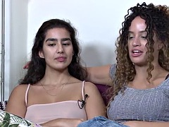 Любители, Большие сиськи, Пальцем, Секс без цензуры, Лесбиянка, Лизание, Учитель, Вибратор