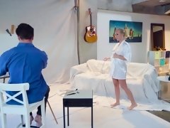 Sucer une bite, Plantureuse, Tir de sperme, En levrette, Hard, Hd, Seins naturels, Chevaucher