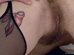 お尻, 毛深い, 下着, オナニー, 赤毛, ストッキング, タトゥー