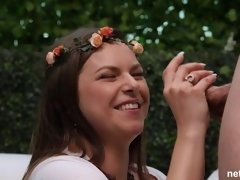 Wohlbeleibte schöne frauen, Grosser arsch, Blasen, Hundestellung, Handjob, Milf, Natürlichen titten, Im freien