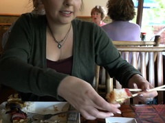 Achter de coulissen, Grote mammen, Badpak, Pijpbeurt, Bruinharig, Gezichtspunt, Kut duiken, Tieten likken