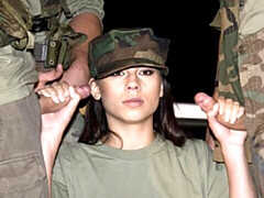 18 jaar, Kont, Grote lul, Bruinharig, Hondjeshouding, Groepseks, Natuurlijke tieten, Tieten likken