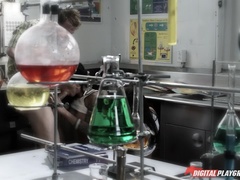 Grote lul, Grote mammen, Zwart, Sperma shot, Lul, Likken, Masturbatie, Tieten likken