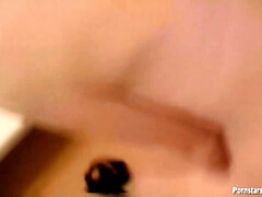 Leie, Braunhaarige, Kehlenfick, Aufs gesicht abspritzen, Hd, Piercing, Dürr, Titten