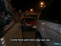 Leie, Tussi, Blasen, Braunhaarige, Im freien, Pov, Öffentlich