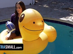 Amateur, Mamada, Morena, Corridas, Garganta profunda, Pajear, Sexo duro, Adolescente