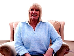 Cul, Gros seins, Dingue, Mamie, Masturbation, Mature, Nue  à poil, Nénés