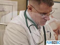 アナル, デカチン, フェラチオ, 医者, ゲイ, ラティーナ, フェラする, ティーン