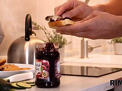 18, お尻, 舐める尻, カップル, Hd, キッチン, ティーン, 妻