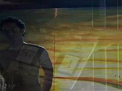 デカチン, ゲイ, 一人