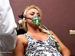 Enthousiasteling, Blond, Universiteit, Realiteit, Mager, Tiener, Tieten likken, Vrouw