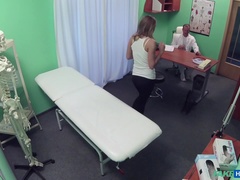 Lamer culo, Médico, Estilo perrito, Enfermera, Pov, Tetas, Uniforme, Voyeur