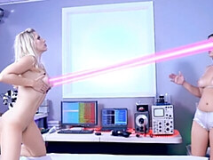 18, お尻, なめる, 下着, オマンコ, 剃毛, ガリガリ, ストリッピング