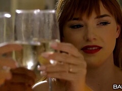 Asiatisch, Tussi, Schwarz, Blondine, Braunhaarige, Schwanz, Europäisch, Lecken