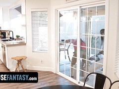 Большие сиськи, Семяизвержение, Дочка, Глубокая глотка, Секс без цензуры, Лизание, Киски, Табу