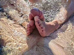Cum on my stepsisters wet feet - Dreamy threesome in the outdoor tub with feet 4K