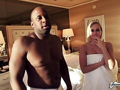 Grosser schwanz, Blondine, Hundestellung, Fetisch, Hardcore, Interrassisch, Orgie