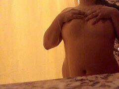 18 años, Culo grande, Pies, Adolescente