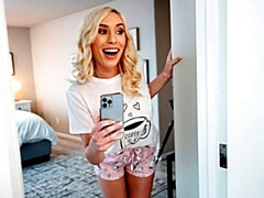 Gros cul, Gros seins, Blonde, Sucer une bite, En levrette, Pov, Maigrichonne, Adolescente