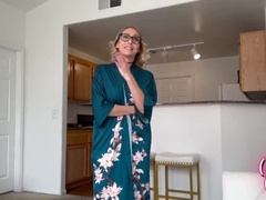 Amateur, Gros seins, Collège université, Femme couguar, Lesbienne, Fils, Tabou, Adolescente