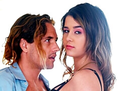 Gros cul, Grosse bite, Gros seins, Sucer une bite, Brunette brune, En levrette, Chatte, Cheveux courts