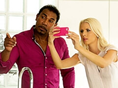 Schwarz, Blasen, Handjob, Interrassisch, Küssen, Lecken, Milf, Rasiert
