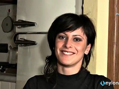 美女, 茶髪の, フェティッシュ, 足フェチ, 人妻の, イタリア人, 下着, ナイロン