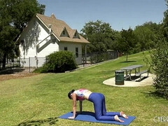 Большие сиськи, Грудастые, Собачьи, Лизание, На природе, Киски, Сиськи, Подглядывание