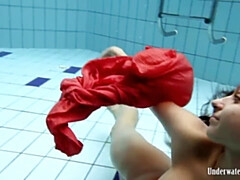 Amateur, Morena, Hembra, Fetiche, Novia, Tetas naturales, Público, Adolescente