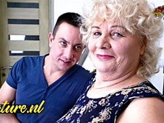 Mooie dikke vrouwen, Grote mammen, Oudere vrouw, Harig, Hd, Likken, Rijpe lesbienne, Natuurlijke tieten