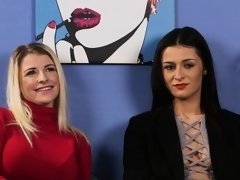 ブロンド, イギリス人, 茶髪の, 着衣女と全裸男, フェムドム, フェティッシュ, Hd, 三人