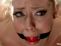 アナル, 美人, ブロンド, フェティッシュ, 天然, 乳首, 喫煙, オッパイの