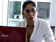 18 jaar, Pijpbeurt, Mollig, Hardcore, Rijpe lesbienne, Pornster, Tiener, Trio