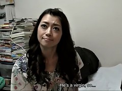 Enthousiasteling, Aziatisch, Bruinharig, Oudere vrouw, Vingeren, Japaans, Moeder die ik wil neuken, Tieten likken
