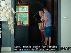 Grosse titten, Blondine, Geschnappt, Europäisch, Ungarisch, Masturbation, Reif, Mutti