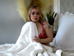 ベッドルーム, ブロンド, フェラチオ, 中出し, チン, ピアス, オマンコ, 剃毛