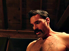 Sucer une bite, Brunette brune, Tir de sperme, En levrette, Poupée, Faciale, Seins naturels