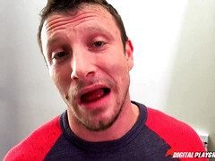 Lécher le cul, Gros seins, Blonde, Gode, Bâillonner, Talons, Chatte, Jouets