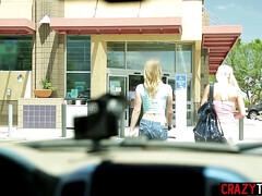 Culo, Tetas grandes, Rubia, Lamidas, Madres para coger, Coño, Adolescente, Trio