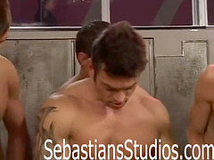 Групповуха, Геи